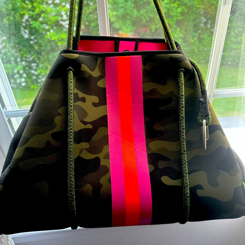 HAUTE SHORE GREYSON TOTE